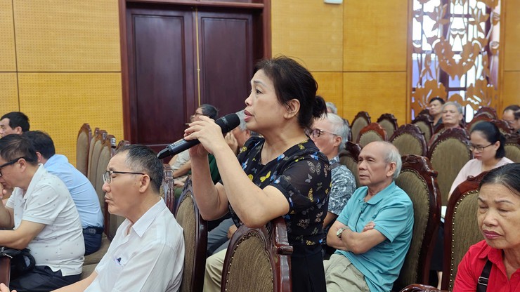 Hội nghị triển khai công tác xử phạt vi phạm hành chính về trật tự đô thị, trật tự an toàn giao thông và vệ sinh môi trường trên địa bàn phường- Ảnh 4.