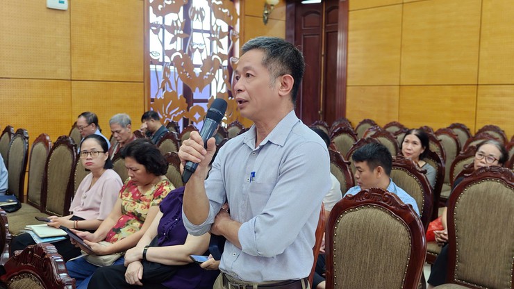 Hội nghị triển khai công tác xử phạt vi phạm hành chính về trật tự đô thị, trật tự an toàn giao thông và vệ sinh môi trường trên địa bàn phường- Ảnh 5.