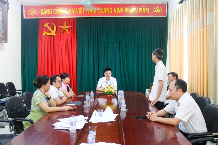 Đồng chí Phó chủ tịch UBND xã Quốc Oai kiểm tra công tác chuẩn bị kỳ thi vào lớp 10 THPT trên địa bàn xã- Ảnh 2.