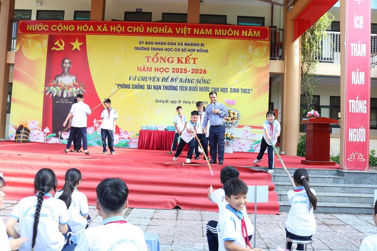 Trường THCS Hợp Đồng tổng kết năm học 2025-2026 và  Chuyên đề phòng, chống tai nạn thương tích cho học sinh- Ảnh 3.