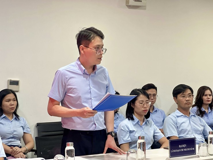 Trung tâm Phục vụ hành chính công thành phố Hà Nội công bố và trao quyết định điều động, bổ nhiệm cán bộ lãnh đạo quản lý- Ảnh 3. Trung tâm Phục vụ hành chính công thành phố Hà Nội công bố và trao quyết định điều động, bổ nhiệm cán bộ lãnh đạo quản lý- Ảnh 3.
