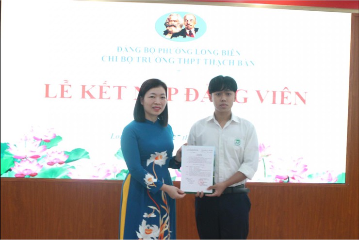 Khát vọng cống hiến từ những đảng viên tuổi 18- Ảnh 5.