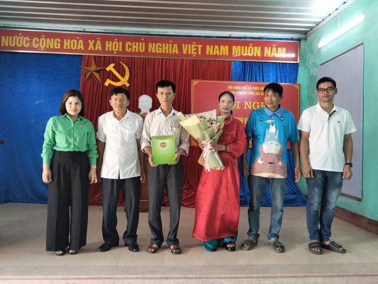 Hội Nông dân xã Phúc Lộc công bố Quyết định và ra mắt Câu lạc bộ Nông dân bảo vệ môi trường thôn Bãi Đồn, Bãi Cháy- Ảnh 6.