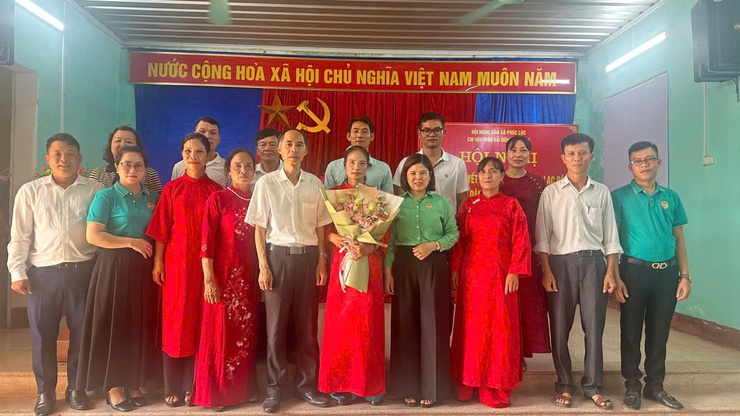 Hội Nông dân xã Phúc Lộc công bố Quyết định và ra mắt Câu lạc bộ Nông dân bảo vệ môi trường thôn Bãi Đồn, Bãi Cháy- Ảnh 7.