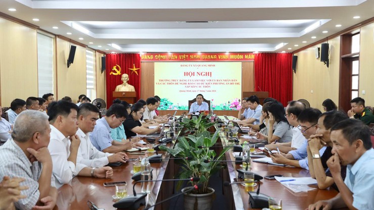 Xã Quang Minh tổ chức hội nghị lấy ý kiến về phương án sắp xếp, sáp nhập thôn- Ảnh 1.