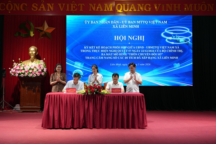 Ký kết chương trình phối hợp giữa UBND và Uỷ ban MTTQ xã hợp tác thực hiện Nghị quyết 57- Ảnh 2.
