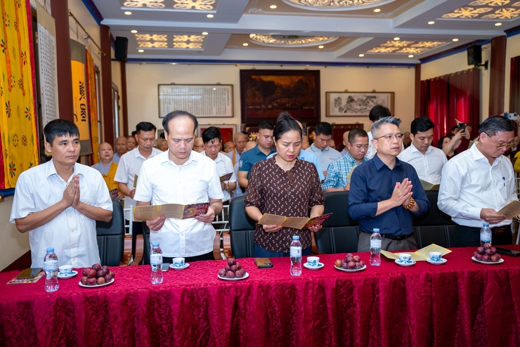 Lãnh đạo Đảng ủy, HĐND, UBND, UBMTTQ xã Mỹ Đức dự Đại lễ Phật đản Phật lịch 2570 tại chùa Diên Khánh, thôn Văn Giang, xã Mỹ Đức  - Ảnh 10.