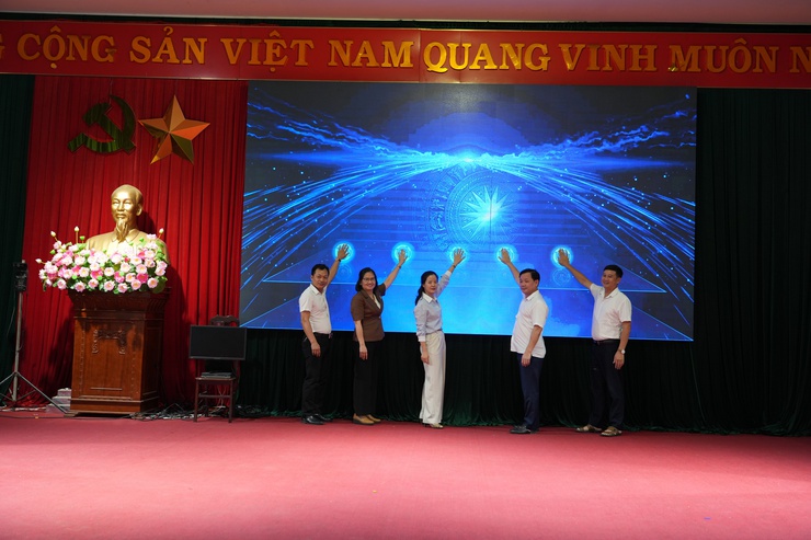 Ký kết chương trình phối hợp giữa UBND và Uỷ ban MTTQ xã hợp tác thực hiện Nghị quyết 57- Ảnh 6.