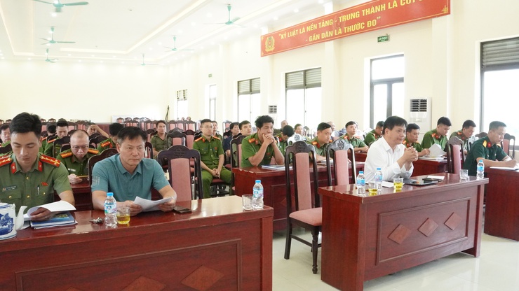 Công an xã Phượng Dực triển khai phương án bảo đảm ANTT các kỳ thi tuyển sinh lớp 10 và tốt nghiệp THPT- Ảnh 1.