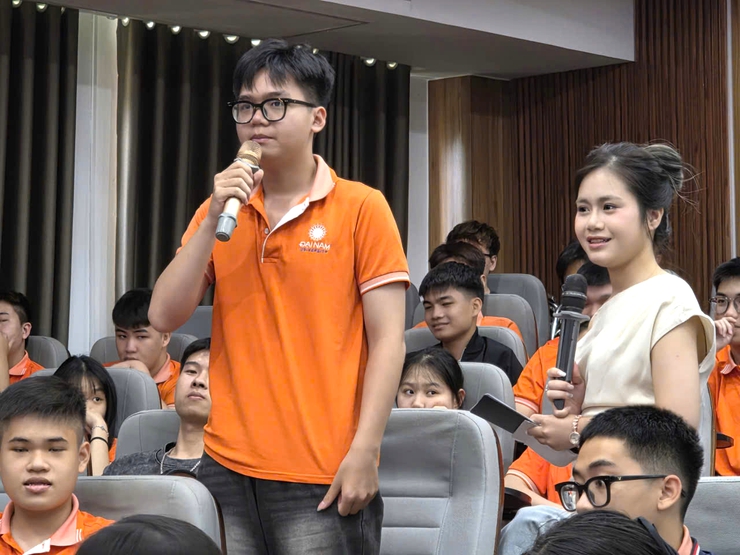 Công an phường Phú Lương phối hợp tổ chức hội nghị tuyên truyền, giáo dục pháp luật về phòng chống ma túy trong trường học - Ảnh 3.