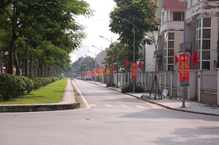 Phường Dương Nội được Thành phố xếp hạng phường loại I, ghi nhận nỗ lực của địa phương trong phát triển đô thị văn minh, hiện đại- Ảnh 2.