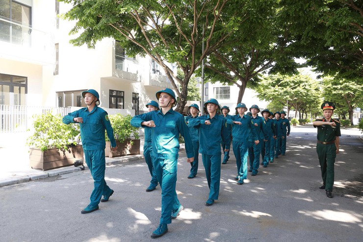 Phường Dương Nội khai mạc huấn luyện dân quân tại chỗ năm 2026- Ảnh 2.