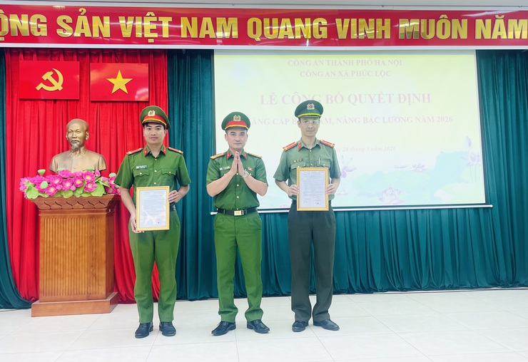 Công an xã Phúc Lộc tổ chức Lễ Công bố quyết định thăng cấp bậc hàm, nâng bậc lương năm 2026- Ảnh 6.