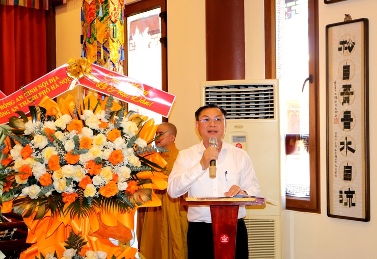 Lãnh đạo Đảng ủy, HĐND, UBND, UBMTTQ xã Mỹ Đức dự Đại lễ Phật đản Phật lịch 2570 tại chùa Diên Khánh, thôn Văn Giang, xã Mỹ Đức  - Ảnh 4.