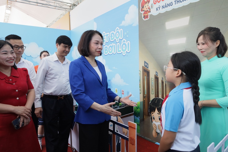 Trẻ em hạnh phúc, an toàn, vững bước trong kỷ nguyên số- Ảnh 6.