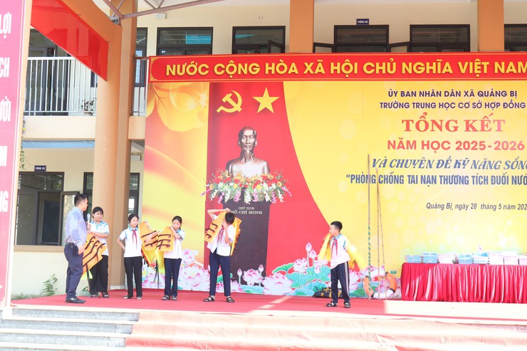 Trường THCS Hợp Đồng tổng kết năm học 2025-2026 và  Chuyên đề phòng, chống tai nạn thương tích cho học sinh- Ảnh 5.