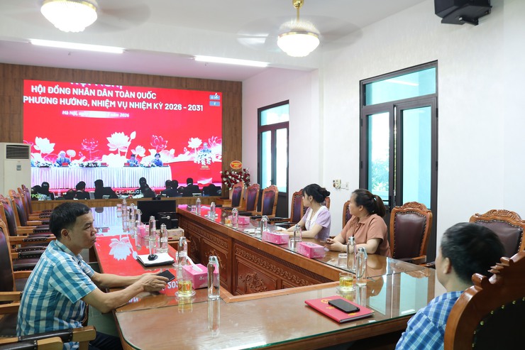 Xã Quảng Bị tham dự Hội nghị trực tuyến toàn quốc triển khai phương hướng, nhiệm vụ của HĐND nhiệm kỳ 2026-2031- Ảnh 2.