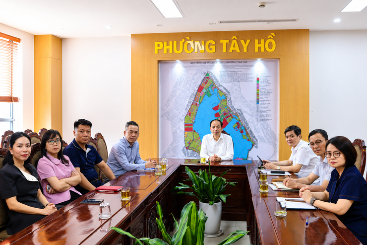 Phường Tây Hồ tiếp sóng Hội nghị trực tuyến HĐND toàn quốc triển khai phương hướng, nhiệm vụ nhiệm kỳ 2026- 2031- Ảnh 1.
