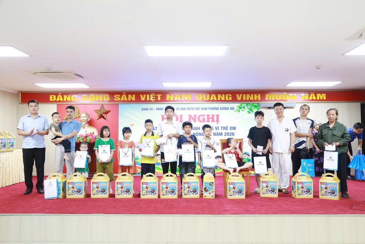 Phường Dương Nội phát động Tháng hành động vì trẻ em năm 2026 với chủ đề “Trẻ em hạnh phúc, an toàn, vững bước trong kỷ nguyên số”- Ảnh 2.