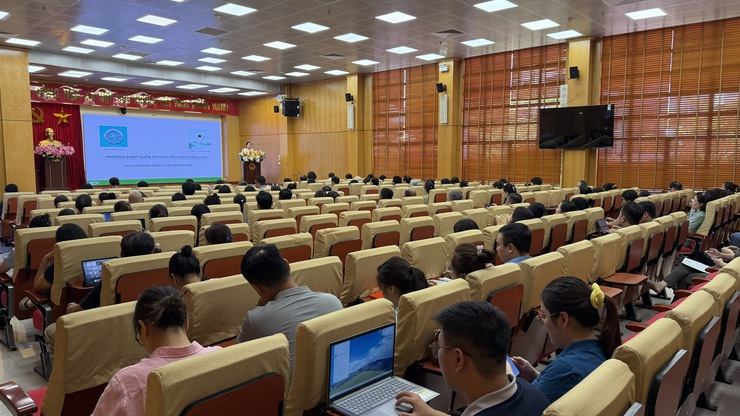 Phường Bạch Mai tổ chức Hội nghị tập huấn đào tạo, hướng dẫn trực tiếp sử dụng phân hệ đánh giá OKR/KPI trên hệ thông HanoiWork- Ảnh 2.