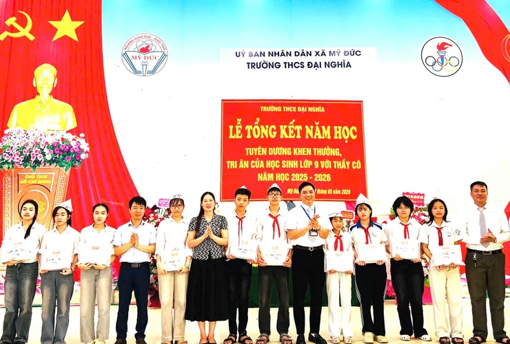 Trường THCS Đại Nghĩa tổ chức Lễ tổng kết năm học 2025 - 2026 và tri ân cho học sinh khối 9- Ảnh 3.