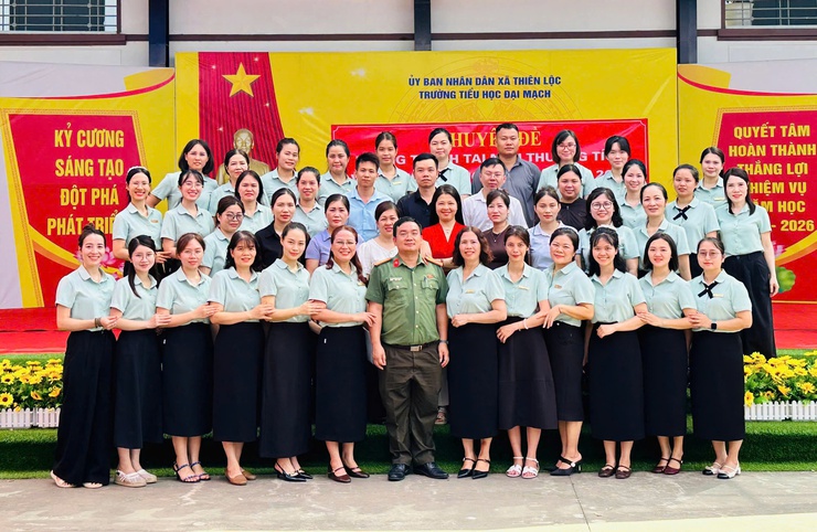 CAX Thiên Lộc tuyên truyền phòng chống tai nạn thương tích, đuối nước cho 3.000 học sinh, giáo viên của 03 trường trên địa bàn- Ảnh 9.
