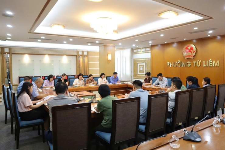 Hội nghị triển khai công tác chuẩn bị tổ chức kỳ thi tuyển sinh lớp 10 THPT năm học 2026-2027 trên địa bàn phường Từ Liêm- Ảnh 1.
