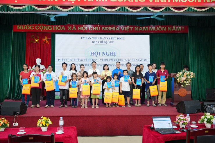 UBND xã Phù Đổng phát động Tháng hành động vì trẻ em- Ảnh 6.