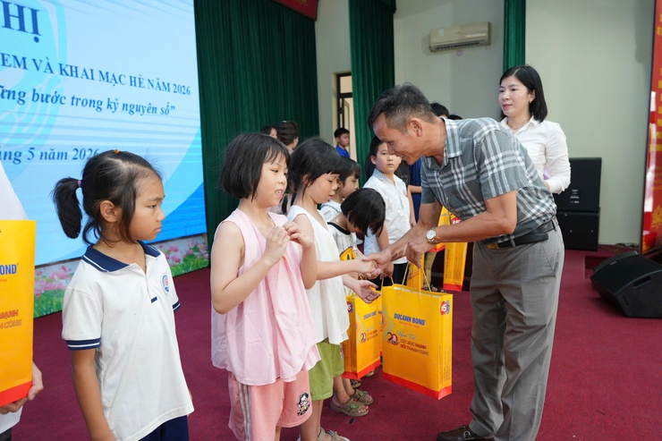 UBND xã Phù Đổng phát động Tháng hành động vì trẻ em- Ảnh 7.