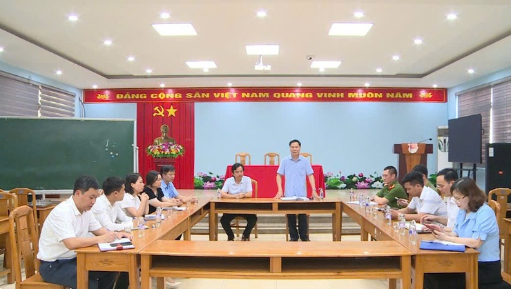 Kiểm tra công tác chuẩn bị tại các điểm thi vào lớp 10 THPT năm học 2026–2027 trên địa bàn xã Phúc Lộc- Ảnh 2.
