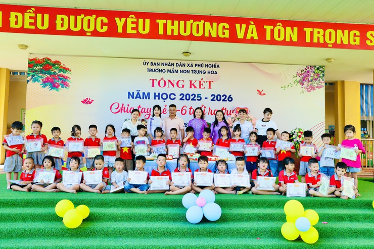 Trường Mầm non Trung Hòa: Tổng kết năm học 2025-2026 và chia tay trẻ 5-6 tuổi ra trường- Ảnh 20.