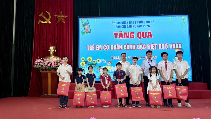 PHƯỜNG BỒ ĐỀ TỔ CHỨC LỄ PHÁT ĐỘNG THÁNG HÀNH ĐỘNG VÌ TRẺ EM VÀ KHAI MẠC HÈ NĂM 2026- Ảnh 3.