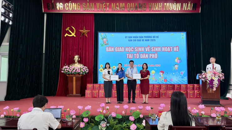 PHƯỜNG BỒ ĐỀ TỔ CHỨC LỄ PHÁT ĐỘNG THÁNG HÀNH ĐỘNG VÌ TRẺ EM VÀ KHAI MẠC HÈ NĂM 2026- Ảnh 4.