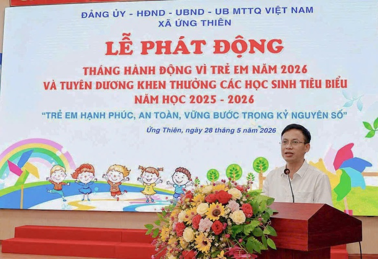 UBND xã Ứng Thiên phát động Tháng hành động vì trẻ em năm 2026, tuyên dương học sinh tiêu biểu và khai mạc hoạt động hè- Ảnh 2.