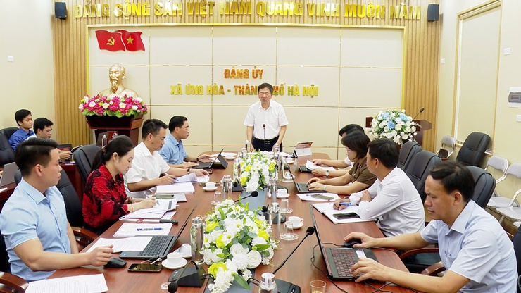 Ứng Hòa đẩy mạnh chuyển đổi số toàn diện trên các lĩnh vực.- Ảnh 1.