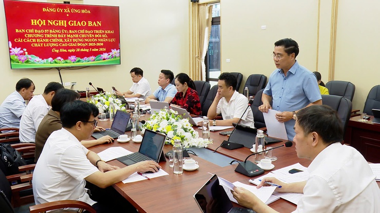 Ứng Hòa đẩy mạnh chuyển đổi số toàn diện trên các lĩnh vực.- Ảnh 3.
