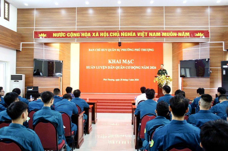 Phường Phú Thượng khai mạc huấn luyện Dân quân cơ động năm 2026- Ảnh 2.