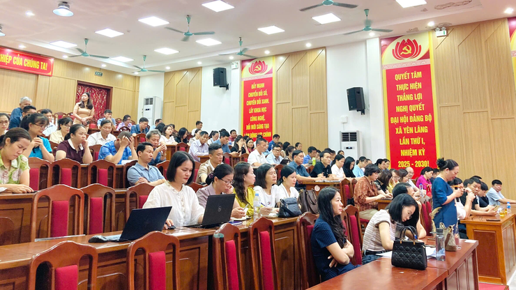 Yên Lãng bồi dưỡng nghiệp vụ công tác xây dựng Đảng gắn với chuyển đổi số- Ảnh 1.