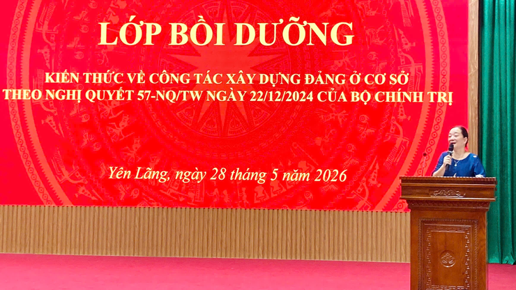Yên Lãng bồi dưỡng nghiệp vụ công tác xây dựng Đảng gắn với chuyển đổi số- Ảnh 2.