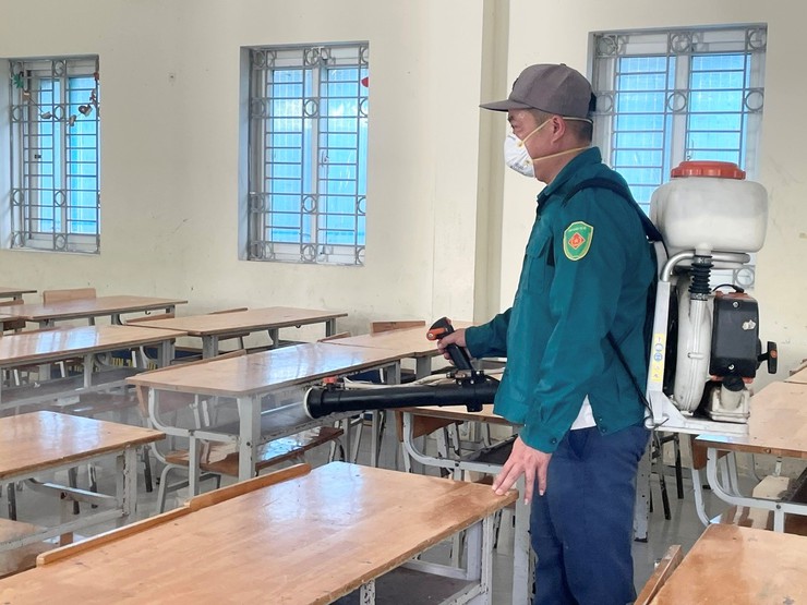 Sẵn sàng các phương án y tế, đảm bảo kỳ thi tuyển sinh vào lớp 10 công lập an toàn, thành công - Ảnh 1.