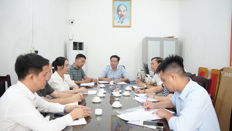 Ban  Kinh tế - Ngân sách phường Yên Nghĩa khảo sát công tác giải quyết điểm nghẽn trật tự đô thị trên địa bàn phường- Ảnh 6.