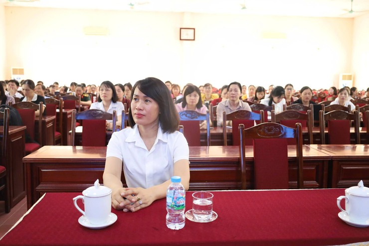 Quảng Oai phối hợp tổ chức tập huấn nghiệp vụ văn thư, lưu trữ cho 162 học viên- Ảnh 3.