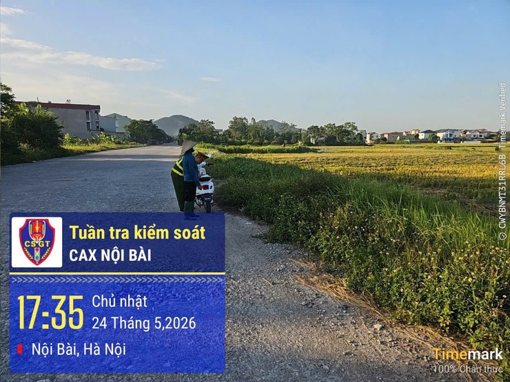 QUYẾT LIỆT XỬ LÝ TÌNH TRẠNG ĐỐT RƠM RẠ GÂY Ô NHIỄM MÔI TRƯỜNG- Ảnh 1.