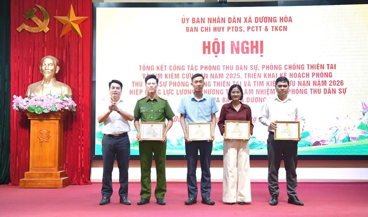 Tổng kết công tác Phòng thủ dân sự, phòng, chống thiên tai và tìm kiếm cứu nạn năm 2025; triển khai kế hoạch năm 2026 - Ảnh 8.