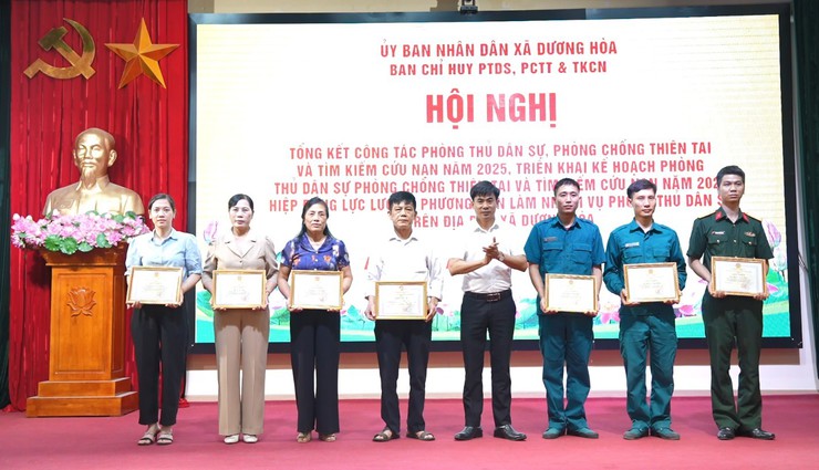 Tổng kết công tác Phòng thủ dân sự, phòng, chống thiên tai và tìm kiếm cứu nạn năm 2025; triển khai kế hoạch năm 2026 - Ảnh 9.