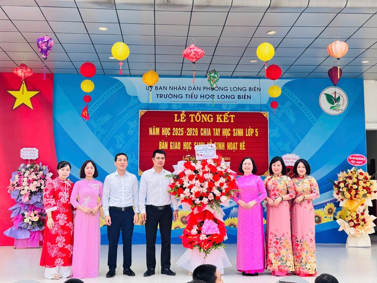 Khép lại một năm học rực rỡ  - Sẵn sàng vững bước tới những thành công mới- Ảnh 2.