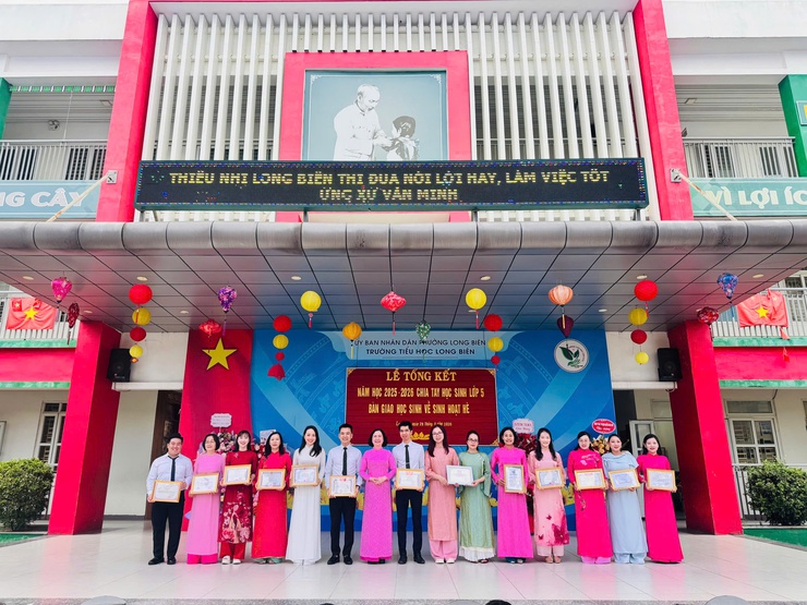 Khép lại một năm học rực rỡ  - Sẵn sàng vững bước tới những thành công mới- Ảnh 3.