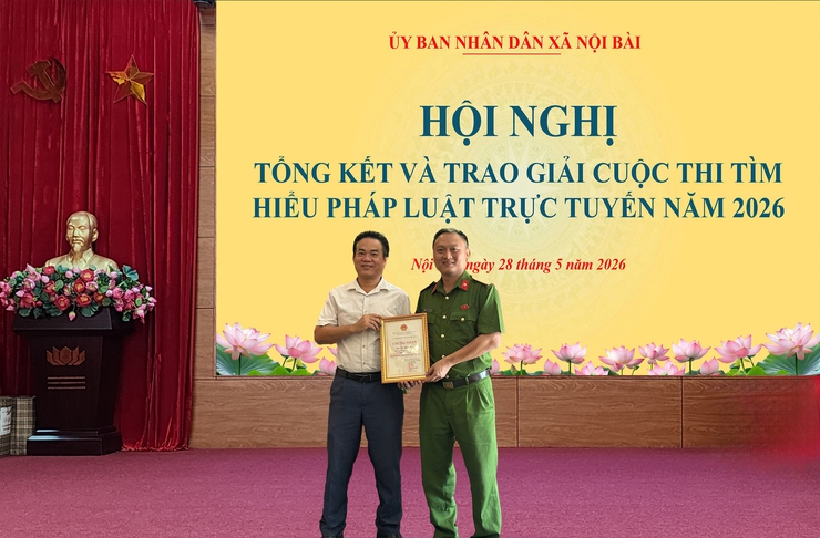 TRAO GIẢI CUỘC THI TÌM HIỂU PHÁP LUẬT TRỰC TUYẾN XÃ NỘI BÀI NĂM 2026- Ảnh 4.