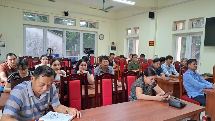 Ban Chỉ đạo 197 xã Đoài Phương tổ chức ký bàn giao quản lý, duy trì trật tự đô thị, trật tự công cộng, vệ sinh môi trường các tuyến đường trên địa bàn- Ảnh 1.
