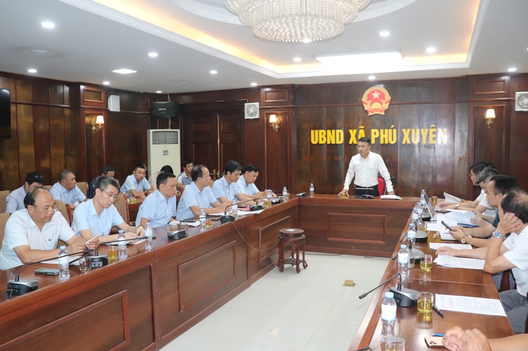 Hội nghị triển khai công tác cấp nước sạch tại một số thôn trên địa bàn xã Phú Xuyên- Ảnh 5.